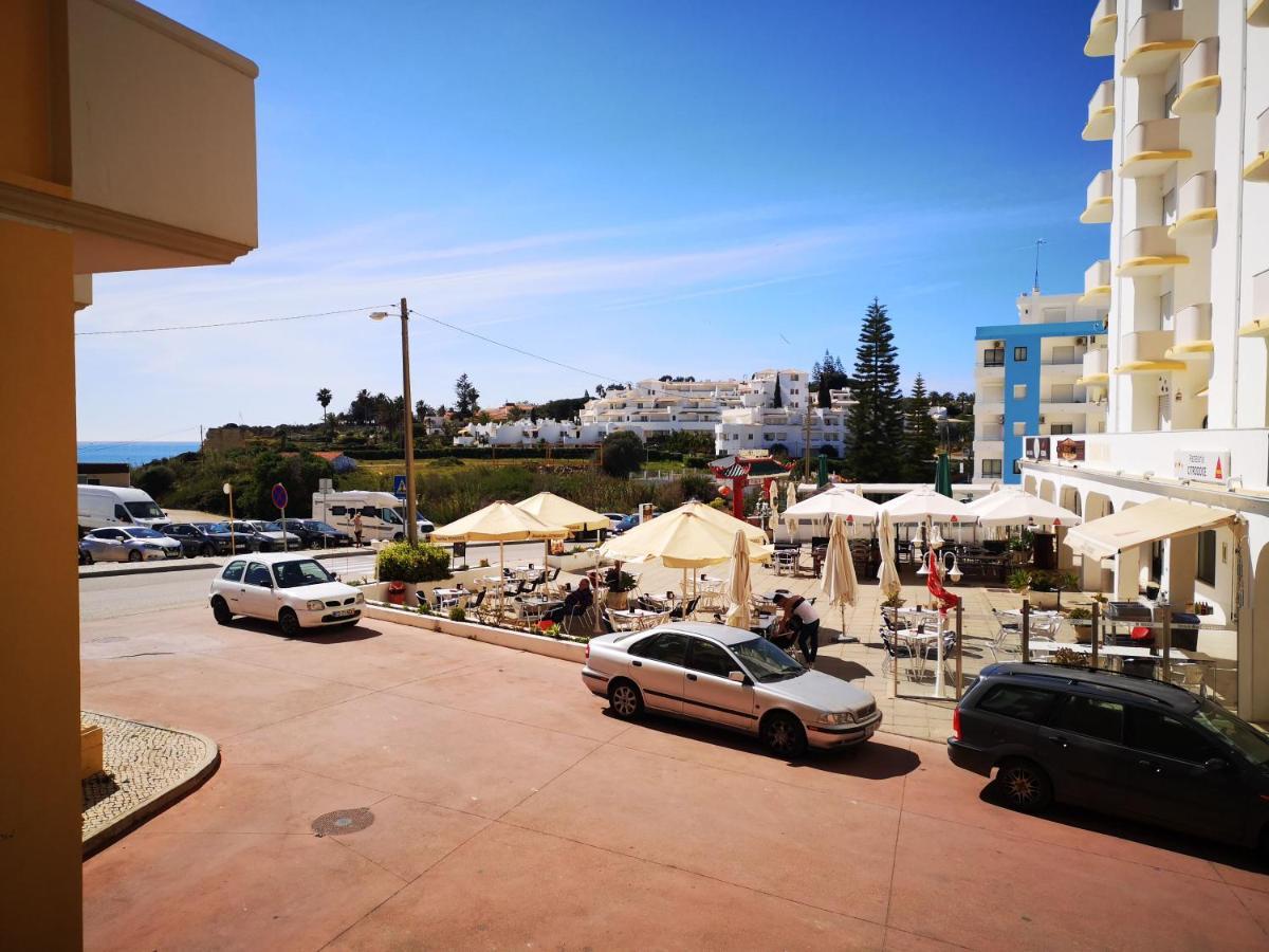 Armação de Pêra Praia Mar Sol Exterior foto