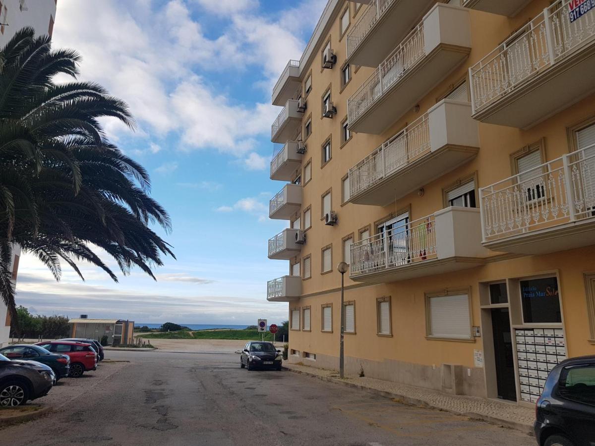 Armação de Pêra Praia Mar Sol Exterior foto