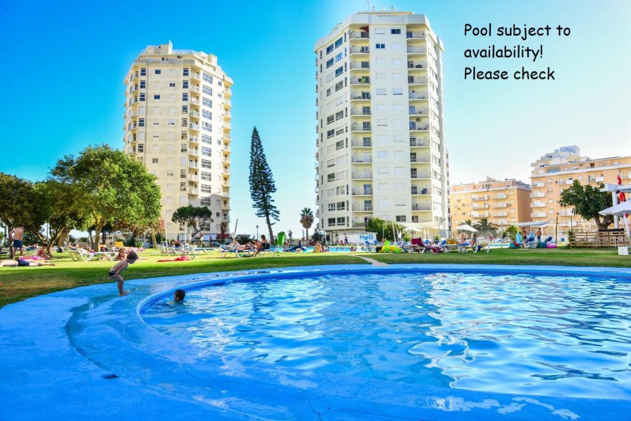 Armação de Pêra Praia Mar Sol Exterior foto